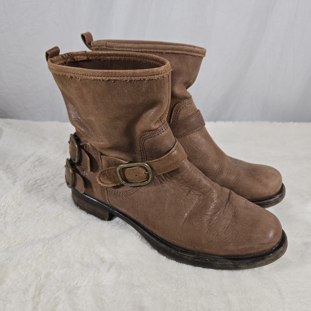 Lucky Brand Norton Leather Buckle Ankle Bootie Brown Pull On Size 7